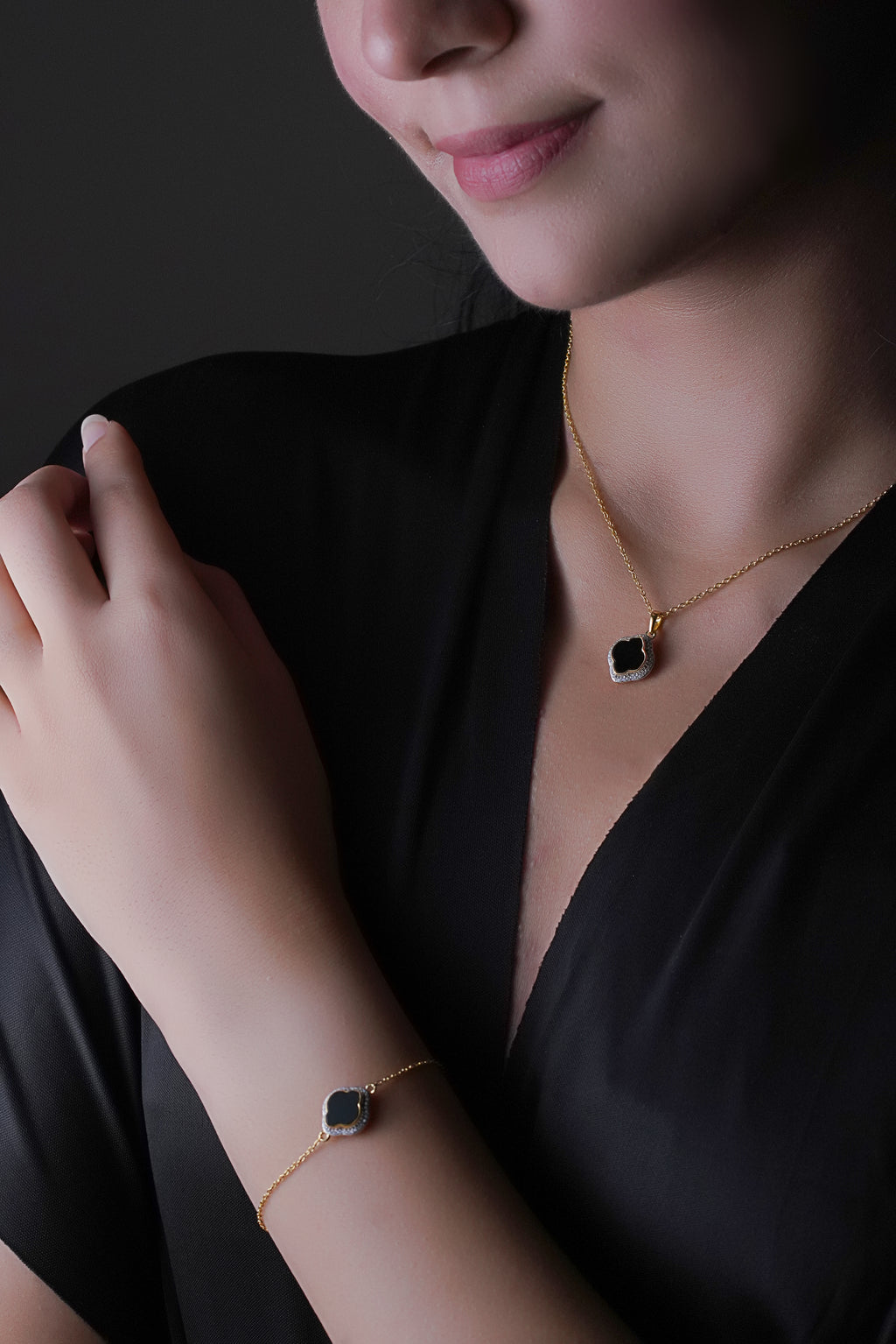 Celestial Elegance: Black Onyx Jewelry Set with Chain