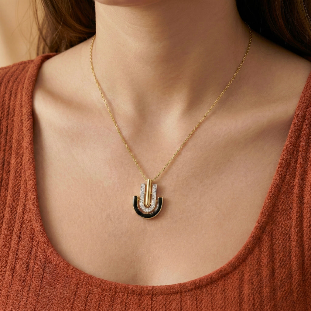 Shielded U-Curve Pendant