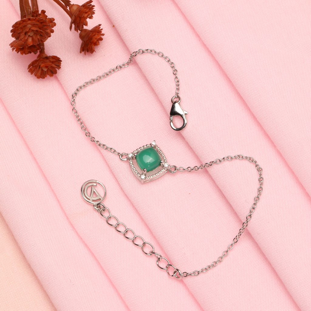 Sugar Loaf: Green Onyx Bracelet