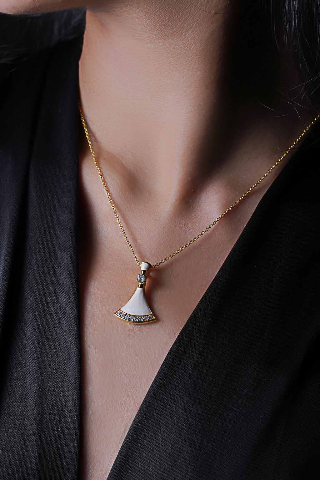 Ocean's Opulence Jewelry Set with Chain