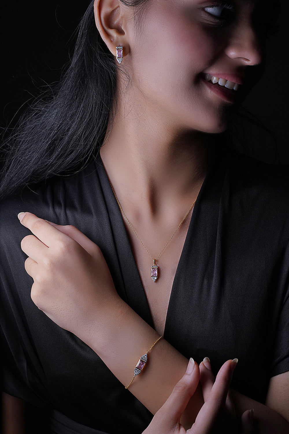 Blushing Rose Elegance Jewelry Set with Chain